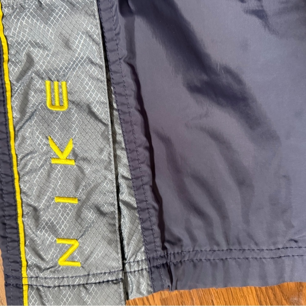 VTG 90s Nike windbreaker track pants size large. Velcro ankle. - Picture 6 of 7